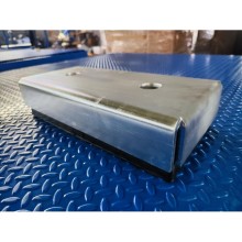 Çelik Kaplı Rampa Takozu